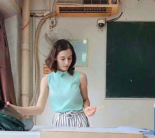 王小小上课吃瓜,校园里的“瓜田”奇谈