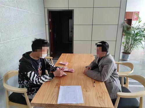 打牌头科吃瓜,揭秘打牌头科背后的吃瓜故事